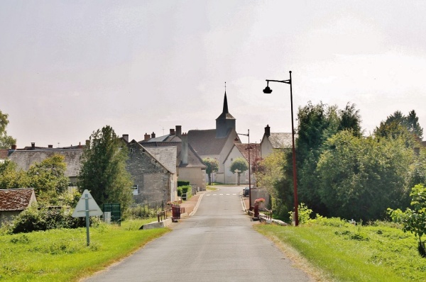 Photo Lugny-Champagne - La Commune