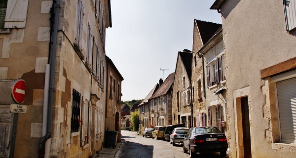 Photo Ménétréol-sous-Sancerre - La Commune