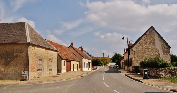 Photo Mornay-Berry - La Commune