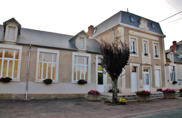 Photo Saint-Léger-le-Petit - La Mairie