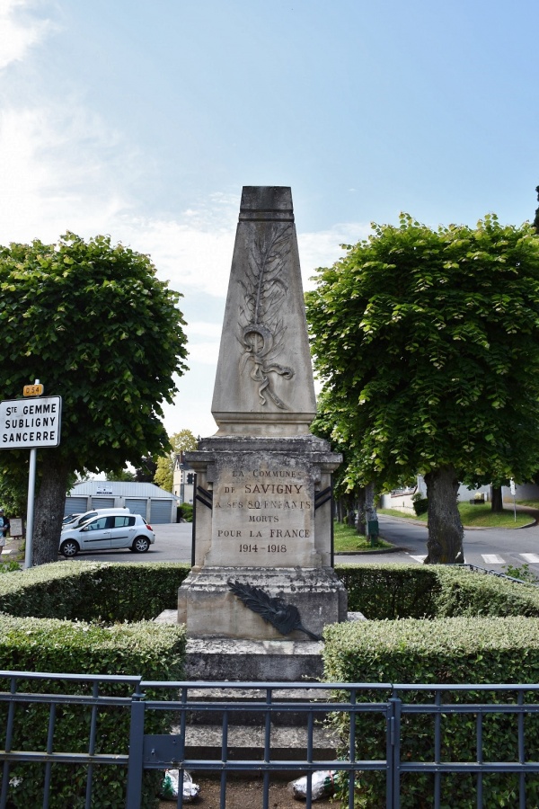 Photo Savigny-en-Sancerre - le Monument Aux Morts