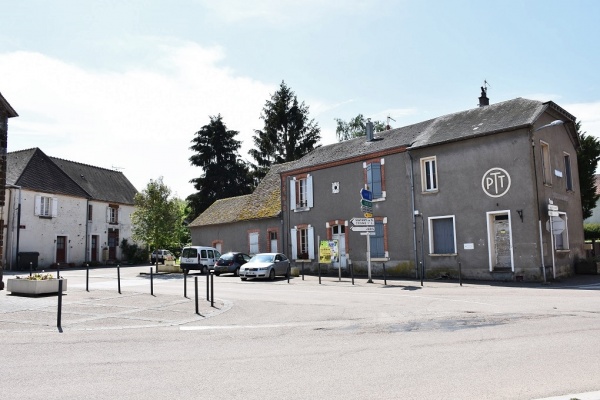 Photo Sury-ès-Bois - le Village