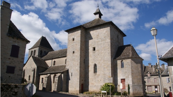 Photo Auriac - église St Côme st damien