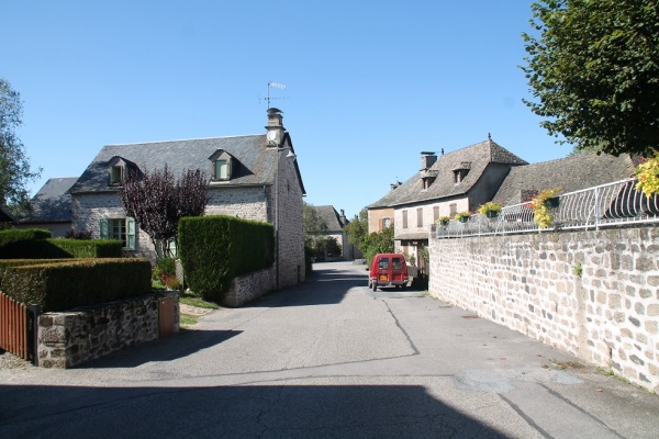 Photo Bassignac-le-Haut - Le Village