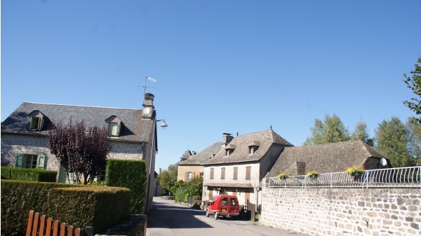 Photo Bassignac-le-Haut - Le Village