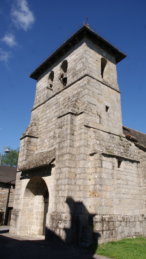 Photo Bassignac-le-Haut - église St pierre