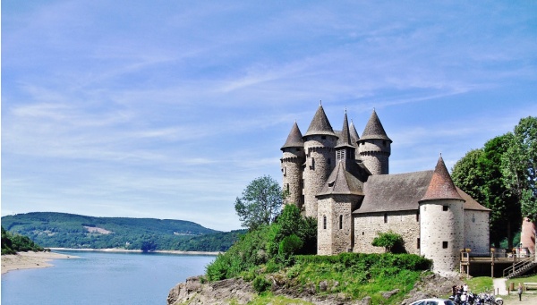 Photo Bort-les-Orgues - le château