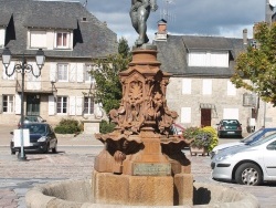 Photo paysage et monuments, Égletons - la fontaine