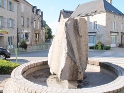 Photo paysage et monuments, Marcillac-la-Croisille - la fontaine