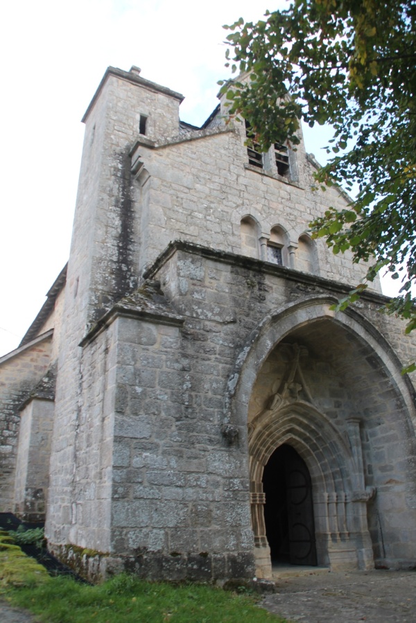 Photo Meyrignac-l'Église - église sainte Anne