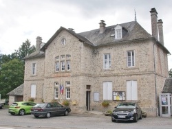 Photo paysage et monuments, Moustier-Ventadour - la mairie