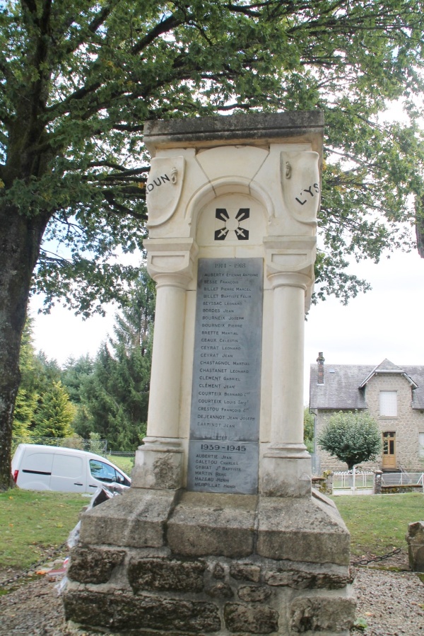 Photo Rosiers-d'Égletons - le monument aux morts