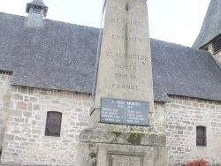 Photo paysage et monuments, Saint-Augustin - le monument morts