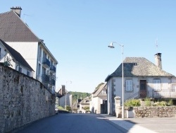 Photo paysage et monuments, Servières-le-Château - la commune