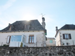 Photo paysage et monuments, Servières-le-Château - le village