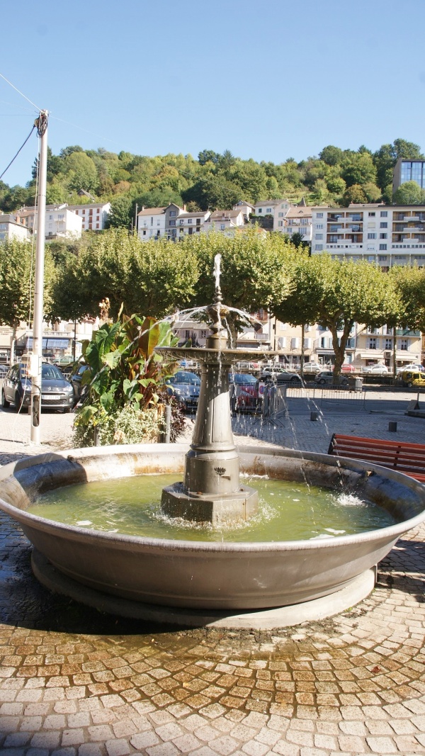 Photo Tulle - la fontaine
