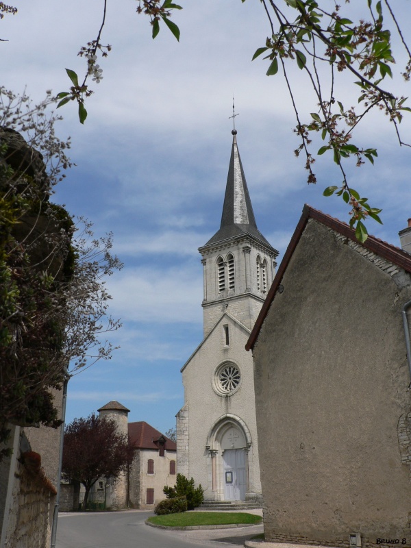 Photo Clénay - L'église en été