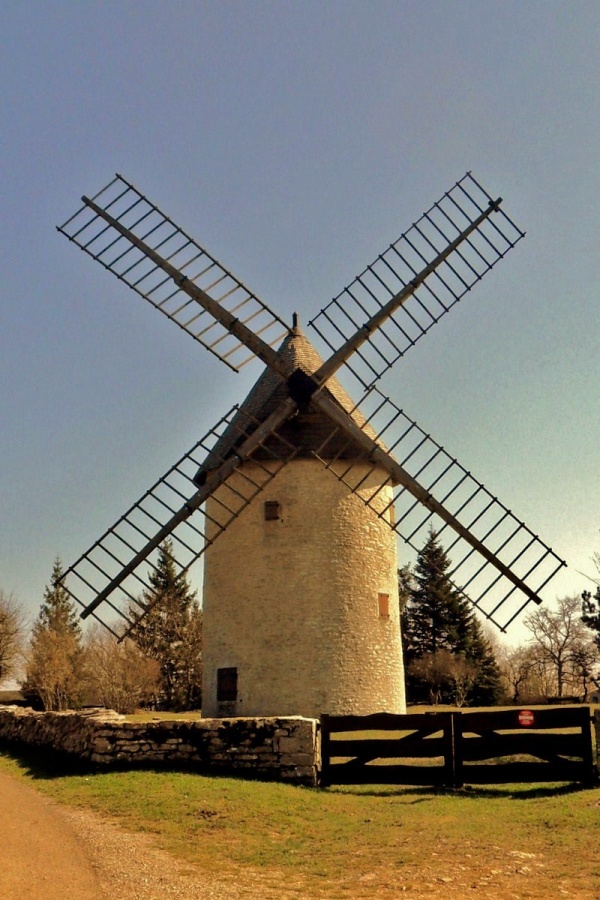 Photo Montceau-et-Écharnant - Montceau.21.Un amour de moulin.