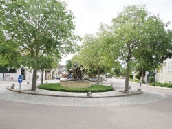 Photo paysage et monuments, Puligny-Montrachet - le rond point