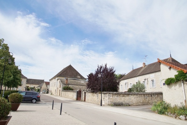 Photo Puligny-Montrachet - le village
