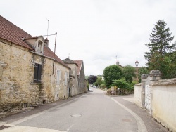 Photo paysage et monuments, La Rochepot - Le Village