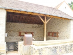 Photo paysage et monuments, La Rochepot - le Lavoir