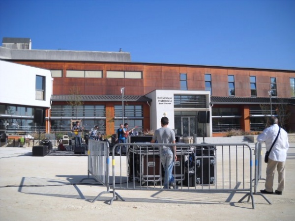 place Mendès France à Talant inauguration le01/11/2011