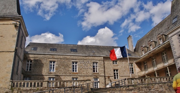 Photo Dinan - Hotel-de-Ville