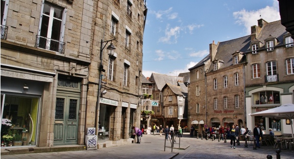 Photo Dinan - La Commune