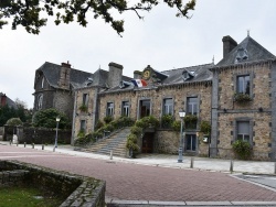 Photo paysage et monuments, Merdrignac - la mairie