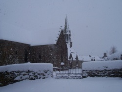 Photo paysage et monuments, Moustéru - Moustéru - l'église ensevelie sous un épais manteau