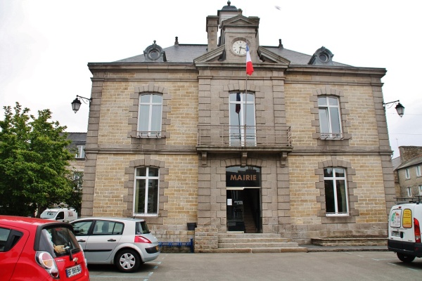 Photo Plancoët - La Mairie