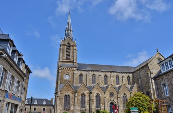 Photo Ploubalay - L'église