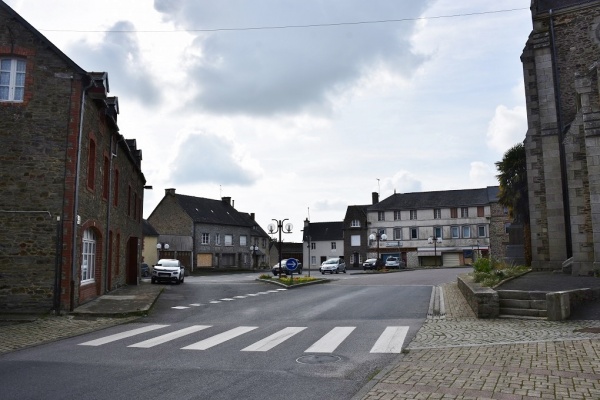 Photo Plumieux - le village