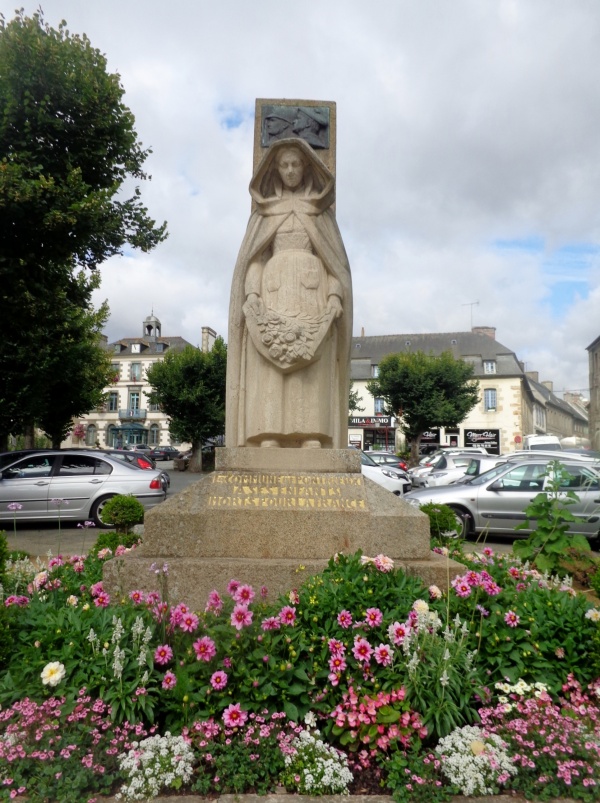 Photo Pontrieux - monument aux morts