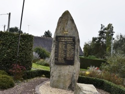 Photo paysage et monuments, Saint-Étienne-du-Gué-de-l'Isle - le monument aux morts