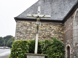 Photo paysage et monuments, Saint-Étienne-du-Gué-de-l'Isle - la croix