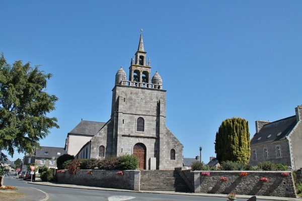 Photo Trédarzec - église Saint Pierre