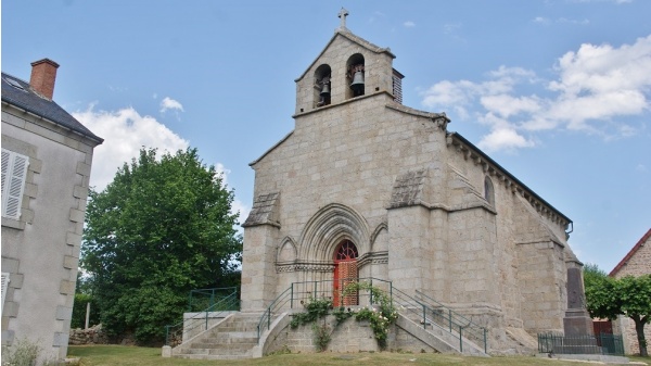 Photo Lioux-les-Monges - église saint Martial