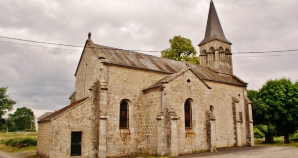 Photo La Mazière-aux-Bons-Hommes - L'église