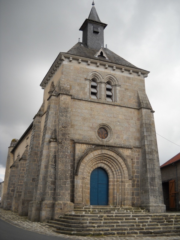 Photo Roches - L'église Saint Pierre
