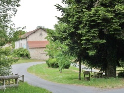 Photo paysage et monuments, Saint-Pardoux-d'Arnet - le village