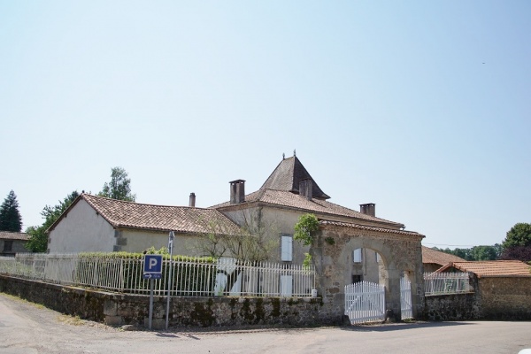 Photo Abjat-sur-Bandiat - le Village