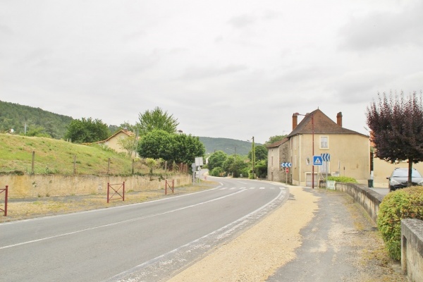 Photo Antonne-et-Trigonant - le Village