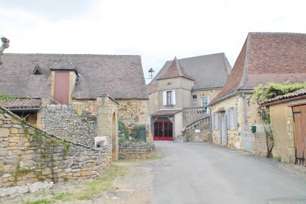 Le Village