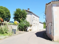 Photo paysage et monuments, Augignac - le Village