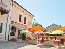 Photo paysage et monuments, Bertric-Burée - le village