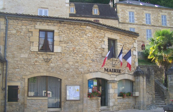 Photo Beynac-et-Cazenac - la mairie