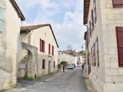 Photo paysage et monuments, Bourdeilles - la ville