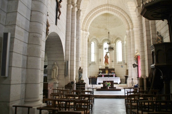 Photo Bourdeilles - église St pierre